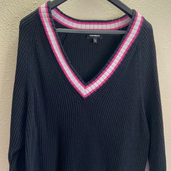 Express Women Oversized Black Raglan Tunic V-Neck Hi and low Sweater Size M - Picture 4 of 9